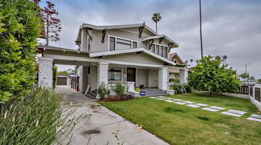 4530 W Washington, Los Angeles, California 90016, United States, 6 Bedrooms Bedrooms, ,4 BathroomsBathrooms,Residential,For Sale,W Washington,438301