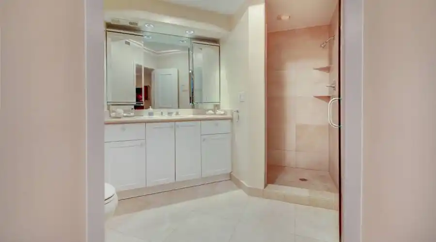 9999 Collins Ave 3C- Bal Harbour- Florida 33154- United States, 3 Bedrooms Bedrooms, ,3 BathroomsBathrooms,Condo,For Sale,Collins Ave 3C,485260