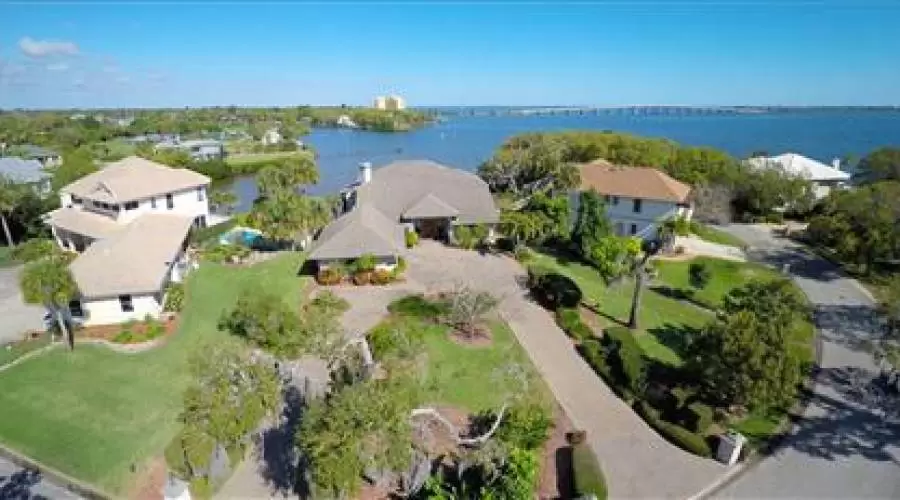 340 Bay Point Drive,Melbourne,Florida 32935,United States,Residential,340 Bay Point Drive,56458