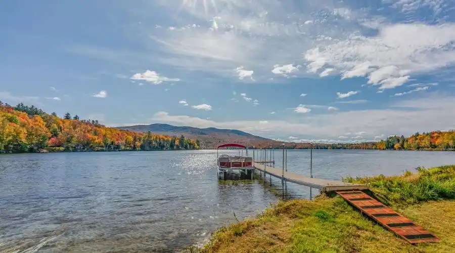 42 Ranch Road, Rumney, New Hampshire 03266, United States, 5 Bedrooms Bedrooms, 15 Rooms Rooms,3 BathroomsBathrooms,Residential,For Sale,Hy-Timbrrs Lodge,Ranch,2,570201