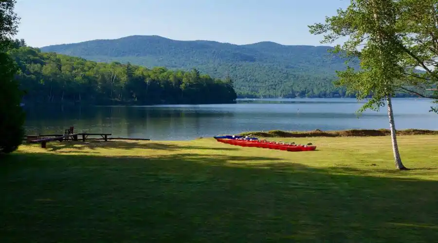 42 Ranch Road, Rumney, New Hampshire 03266, United States, 5 Bedrooms Bedrooms, 15 Rooms Rooms,3 BathroomsBathrooms,Residential,For Sale,Hy-Timbrrs Lodge,Ranch,2,570201