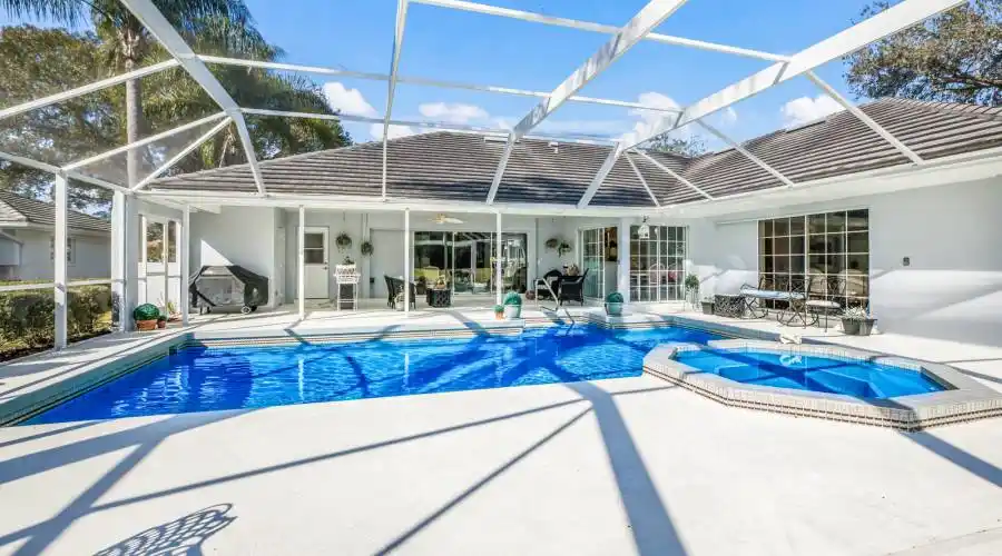 7723 broadmoor pines BLVD, Sarasota, Florida 34243, United States, 3 Bedrooms Bedrooms, 4 Rooms Rooms,3 BathroomsBathrooms,Residential,Residential,broadmoor pines BLVD,589601