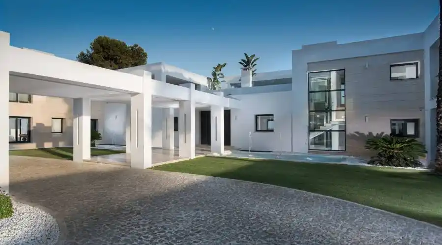 Marbella, Spain, 12 Bedrooms Bedrooms, ,13 BathroomsBathrooms,Villa,For Sale,646551