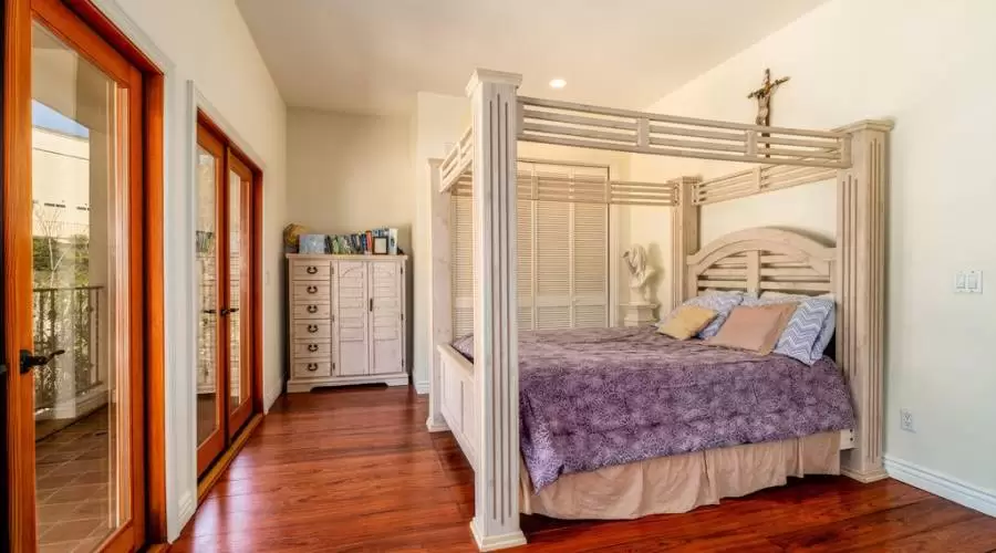 4996 Puesta Del Sol St, Malibu, California, United States, 5 Bedrooms Bedrooms, ,5 BathroomsBathrooms,Single family home,For Sale,Puesta Del Sol St,651246