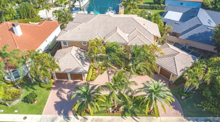 500 Corsair DR, NORTH PALM BEACH, Florida 33408, United States, 4 Bedrooms Bedrooms, 9 Rooms Rooms,4 BathroomsBathrooms,Waterfront,For Sale,Corsair,2,685978