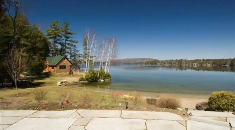 Moultonborough, New Hampshire, United States, 5 Bedrooms Bedrooms, 13 Rooms Rooms,5 BathroomsBathrooms,Residential,For Sale,687804