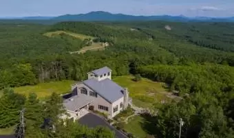 Wolfeboro, New Hampshire, United States, 5 Bedrooms Bedrooms, 12 Rooms Rooms,6 BathroomsBathrooms,Residential,For Sale,699585