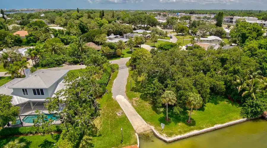 1865 Sandalwood Dr, SARASOTA, Florida 34231, United States, 3 Bedrooms Bedrooms, 5 Rooms Rooms,2 BathroomsBathrooms,Residential,For Sale,Sandalwood ,711885