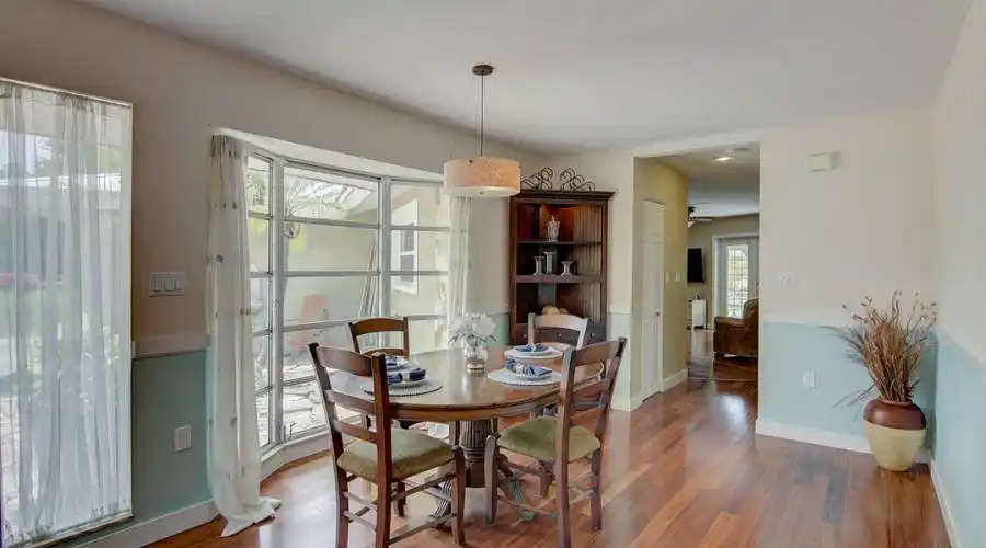 1865 Sandalwood Dr, SARASOTA, Florida 34231, United States, 3 Bedrooms Bedrooms, 5 Rooms Rooms,2 BathroomsBathrooms,Residential,For Sale,Sandalwood ,711885