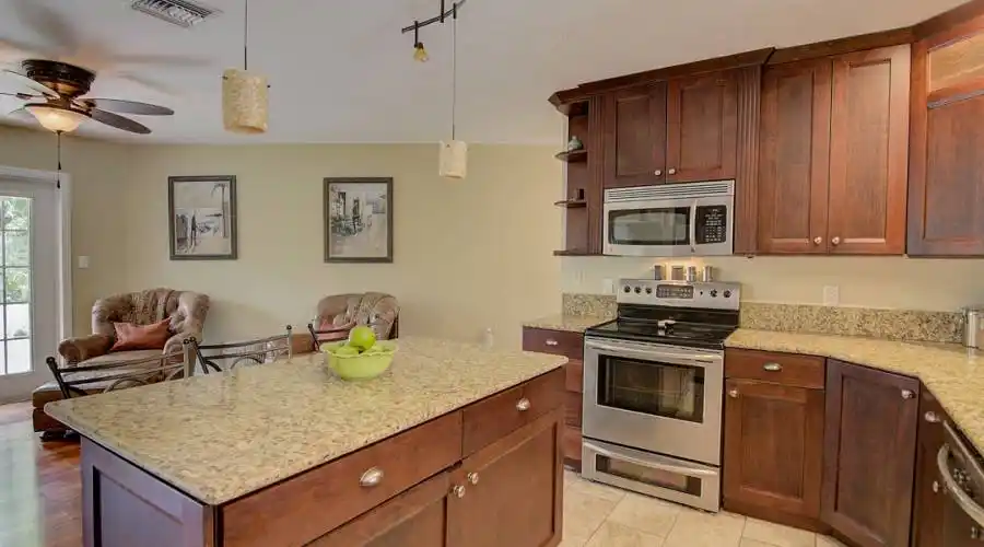 1865 Sandalwood Dr, SARASOTA, Florida 34231, United States, 3 Bedrooms Bedrooms, 5 Rooms Rooms,2 BathroomsBathrooms,Residential,For Sale,Sandalwood ,711885