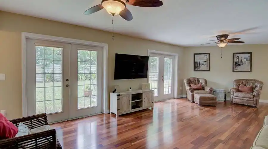 1865 Sandalwood Dr, SARASOTA, Florida 34231, United States, 3 Bedrooms Bedrooms, 5 Rooms Rooms,2 BathroomsBathrooms,Residential,For Sale,Sandalwood ,711885