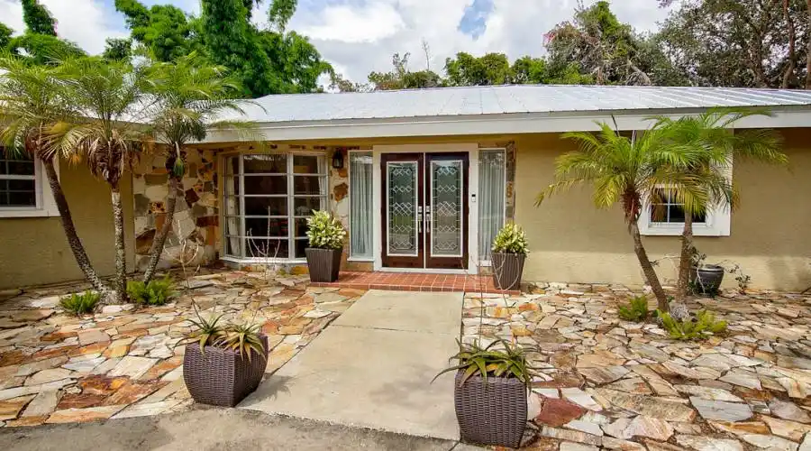 1865 Sandalwood Dr, SARASOTA, Florida 34231, United States, 3 Bedrooms Bedrooms, 5 Rooms Rooms,2 BathroomsBathrooms,Residential,For Sale,Sandalwood ,711885