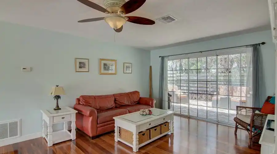 1865 Sandalwood Dr, SARASOTA, Florida 34231, United States, 3 Bedrooms Bedrooms, 5 Rooms Rooms,2 BathroomsBathrooms,Residential,For Sale,Sandalwood ,711885
