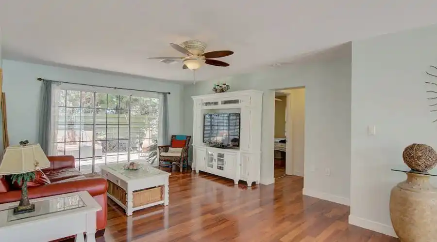 1865 Sandalwood Dr, SARASOTA, Florida 34231, United States, 3 Bedrooms Bedrooms, 5 Rooms Rooms,2 BathroomsBathrooms,Residential,For Sale,Sandalwood ,711885