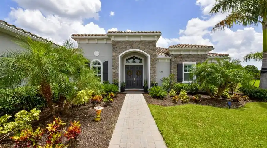 7308 Bianco Duck Ct, Florida 34240, United States, 5 Bedrooms Bedrooms, 8 Rooms Rooms,5 BathroomsBathrooms,Residential,For Sale,Bianco Duck,711887