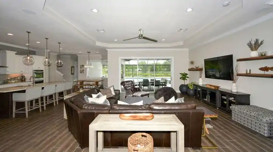 7308 Bianco Duck Ct, Florida 34240, United States, 5 Bedrooms Bedrooms, 8 Rooms Rooms,5 BathroomsBathrooms,Residential,For Sale,Bianco Duck,711887