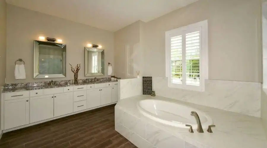 7308 Bianco Duck Ct, Florida 34240, United States, 5 Bedrooms Bedrooms, 8 Rooms Rooms,5 BathroomsBathrooms,Residential,For Sale,Bianco Duck,711887