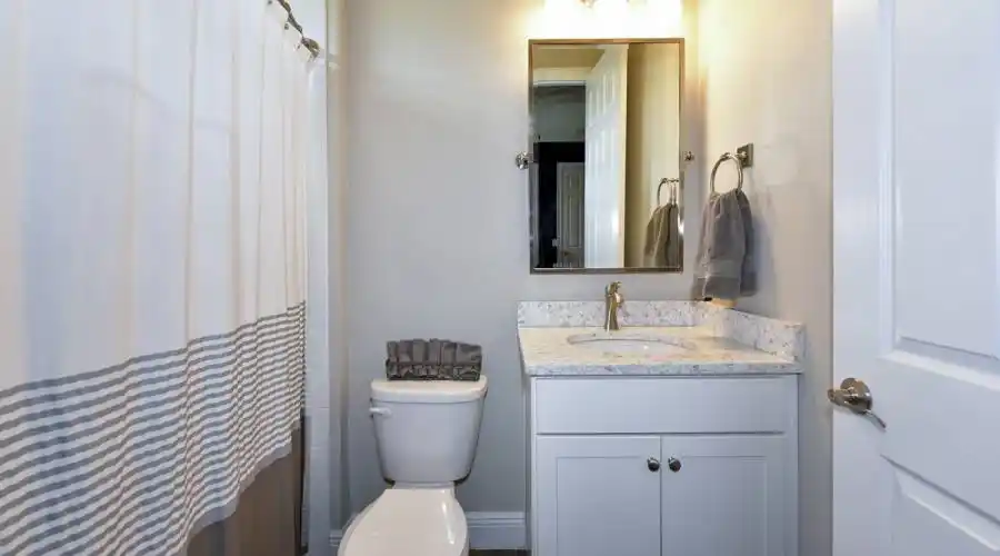 7308 Bianco Duck Ct, Florida 34240, United States, 5 Bedrooms Bedrooms, 8 Rooms Rooms,5 BathroomsBathrooms,Residential,For Sale,Bianco Duck,711887