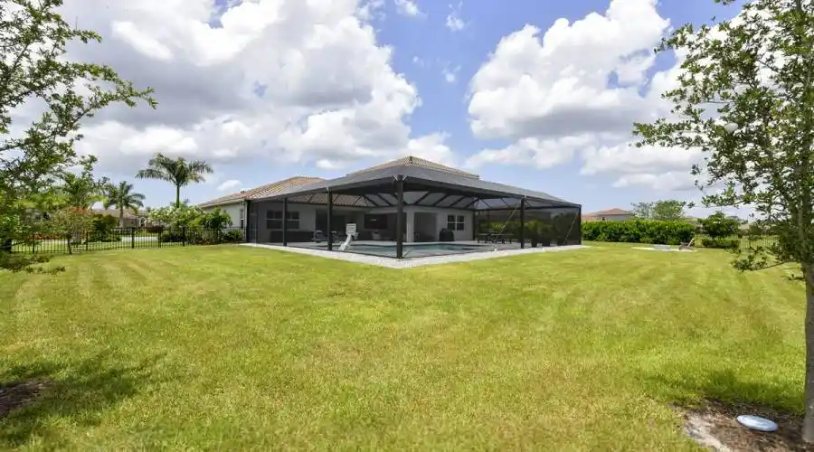 7308 Bianco Duck Ct, Florida 34240, United States, 5 Bedrooms Bedrooms, 8 Rooms Rooms,5 BathroomsBathrooms,Residential,For Sale,Bianco Duck,711887