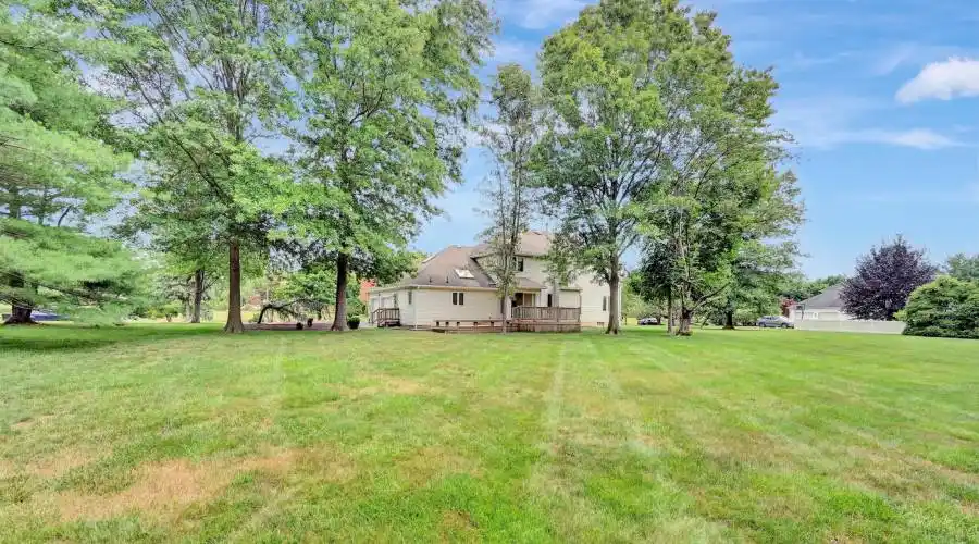 20 Candlelight Drive, Holmdel, New Jersey 07733, United States, 4 Bedrooms Bedrooms, 12 Rooms Rooms,2.1 BathroomsBathrooms,Residential,For Sale,Candlelight Drive,719667