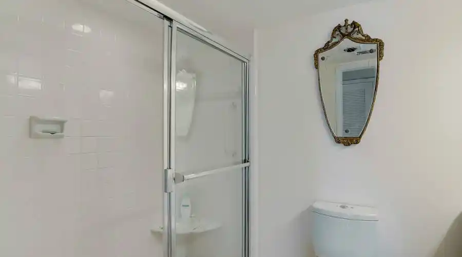 555 South Gulfstream Ave, Florida 34236, United States, 2 Bedrooms Bedrooms, 4 Rooms Rooms,2 BathroomsBathrooms,Condo,For Sale,South Gulfstream,1202,743440