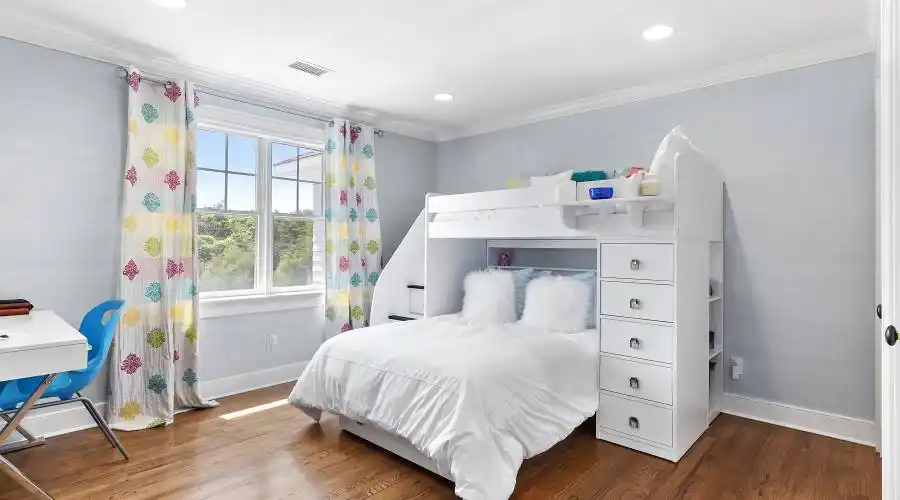 3 Halsey Ln, Quogue, New York 11959, United States, 5 Bedrooms Bedrooms, 15 Rooms Rooms,4 BathroomsBathrooms,Residential,For Sale,Halsey Ln,749881