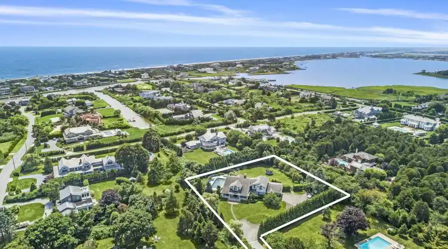 3 Halsey Ln, Quogue, New York 11959, United States, 5 Bedrooms Bedrooms, 15 Rooms Rooms,4 BathroomsBathrooms,Residential,For Sale,Halsey Ln,749881