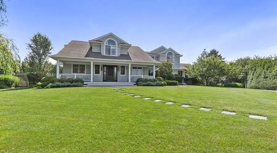 3 Halsey Ln, Quogue, New York 11959, United States, 5 Bedrooms Bedrooms, 15 Rooms Rooms,4 BathroomsBathrooms,Residential,For Sale,Halsey Ln,749881