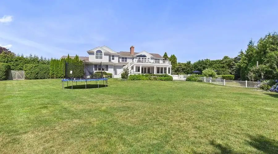 3 Halsey Ln, Quogue, New York 11959, United States, 5 Bedrooms Bedrooms, 15 Rooms Rooms,4 BathroomsBathrooms,Residential,For Sale,Halsey Ln,749881