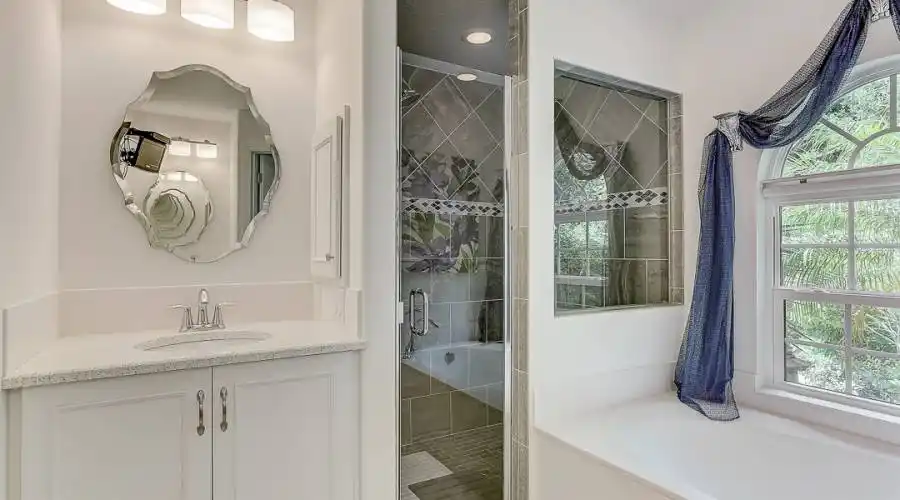 4613 Baycedar Ln, Sarasota, Florida 34241, United States, 3 Bedrooms Bedrooms, 5 Rooms Rooms,2 BathroomsBathrooms,Residential,For Sale,Baycedar,754829