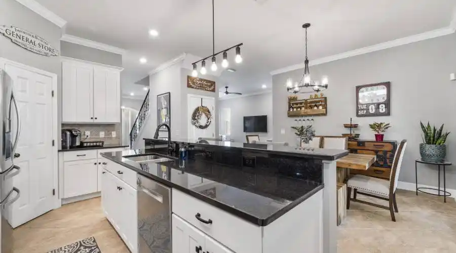 2312 Oberlin Avenue, Orlando, Florida 32804, United States, 3 Bedrooms Bedrooms, 13 Rooms Rooms,2 BathroomsBathrooms,Residential,For Sale,Oberlin Avenue,769376