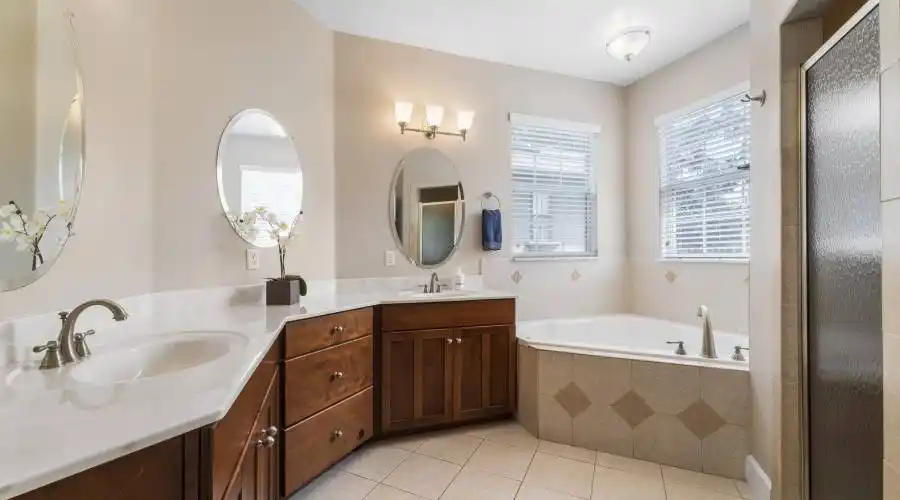 2312 Oberlin Avenue, Orlando, Florida 32804, United States, 3 Bedrooms Bedrooms, 13 Rooms Rooms,2 BathroomsBathrooms,Residential,For Sale,Oberlin Avenue,769376