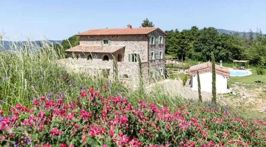 Poggio Fibbia Radicofani Poggio Fibbia, siena, 53040, Italy, 6 Bedrooms Bedrooms, 15 Rooms Rooms,6 BathroomsBathrooms,Residential,For Sale,Villa Val d'Orcia,Poggio Fibbia,770212