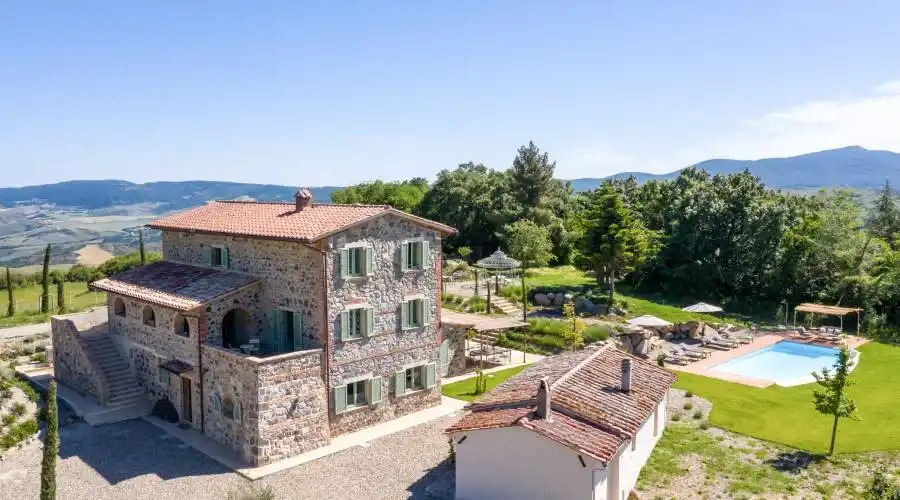 Poggio Fibbia Radicofani Poggio Fibbia, siena, 53040, Italy, 6 Bedrooms Bedrooms, 15 Rooms Rooms,6 BathroomsBathrooms,Residential,For Sale,Villa Val d'Orcia,Poggio Fibbia,770212