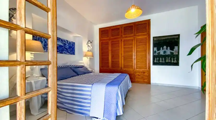 1 Via Drautto, Panarea, 98055, Italy, 4 Bedrooms Bedrooms, 4 Rooms Rooms,2 BathroomsBathrooms,Residential,For Sale,Via Drautto,775357