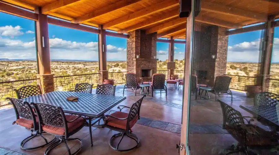 1450 Vista Hermosa, Farmington, New Mexico 87401, United States, 3 Bedrooms Bedrooms, 8 Rooms Rooms,3 BathroomsBathrooms,Auction,For Sale,Vista Hermosa,777637
