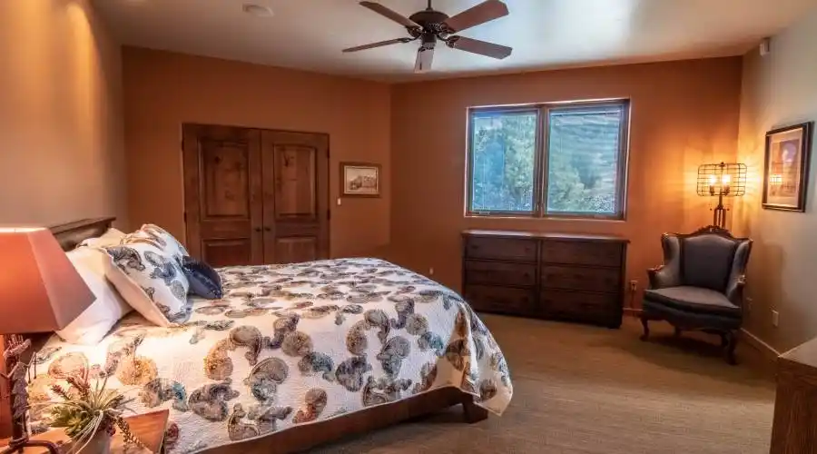 1450 Vista Hermosa, Farmington, New Mexico 87401, United States, 3 Bedrooms Bedrooms, 8 Rooms Rooms,3 BathroomsBathrooms,Auction,For Sale,Vista Hermosa,777637