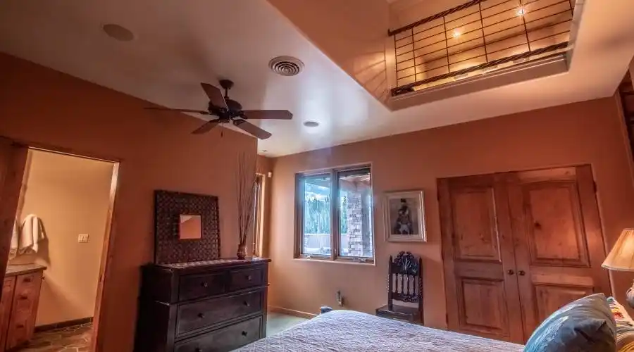 1450 Vista Hermosa, Farmington, New Mexico 87401, United States, 3 Bedrooms Bedrooms, 8 Rooms Rooms,3 BathroomsBathrooms,Auction,For Sale,Vista Hermosa,777637