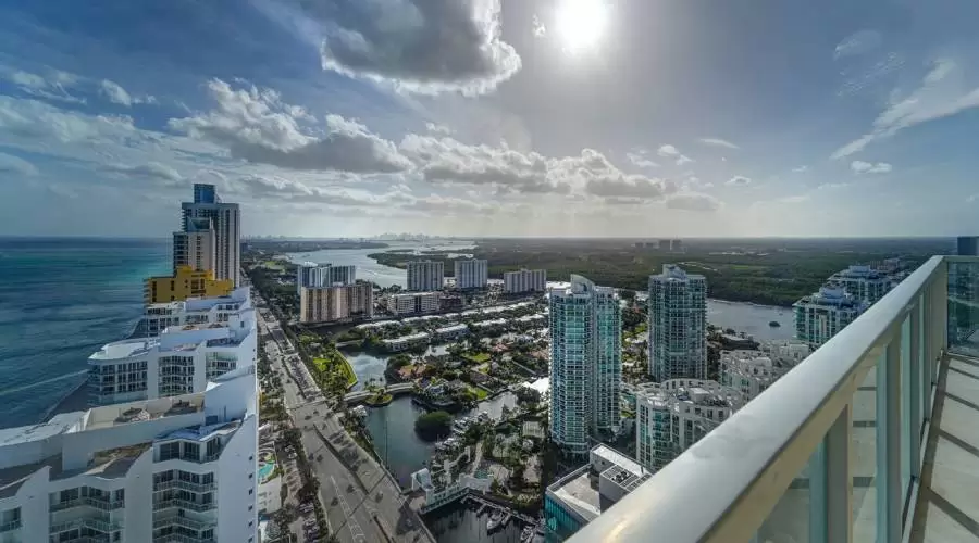 16699 Collins Ave Apt 4308, Sunny Isles Beach, Florida 33160, United States, 3 Bedrooms Bedrooms, ,4 BathroomsBathrooms,Condo,For Rent,Collins Ave Apt 4308,803935