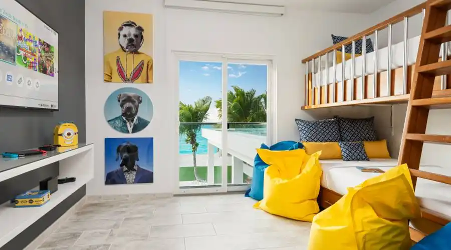 Providenciales, Turks and Caicos Islands, 6 Bedrooms Bedrooms, 4 Rooms Rooms,6 BathroomsBathrooms,Villa,For Sale,822824