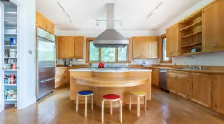 Marlborough, Massachusetts, United States, 5 Bedrooms Bedrooms, ,5 BathroomsBathrooms,Residential,For Sale,861908