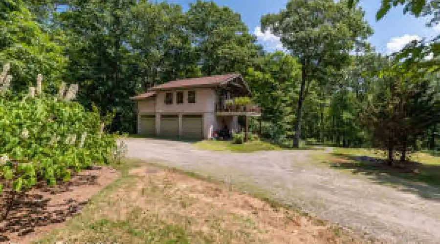 Marlborough, Massachusetts, United States, 5 Bedrooms Bedrooms, ,5 BathroomsBathrooms,Residential,For Sale,861908