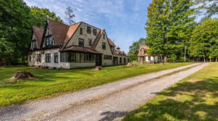 Lenox, Massachusetts, United States, 33 Bedrooms Bedrooms, ,13 BathroomsBathrooms,Residential,For Sale,861909