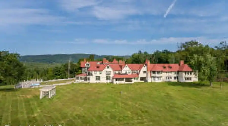 Lenox, Massachusetts, United States, 33 Bedrooms Bedrooms, ,13 BathroomsBathrooms,Residential,For Sale,861909