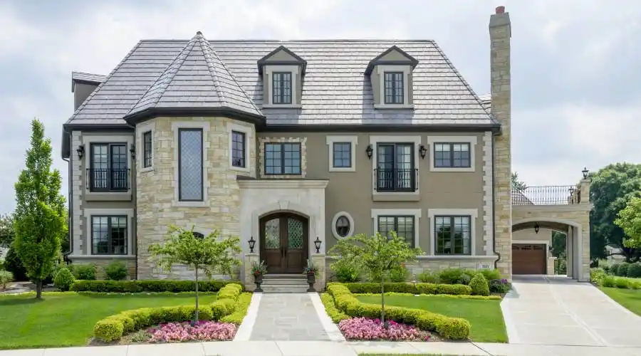 235 Claremont Ave, Naperville, Illinois 60540, United States, 5 Bedrooms Bedrooms, 15 Rooms Rooms,5 BathroomsBathrooms,Residential,For Sale,Claremont,866948