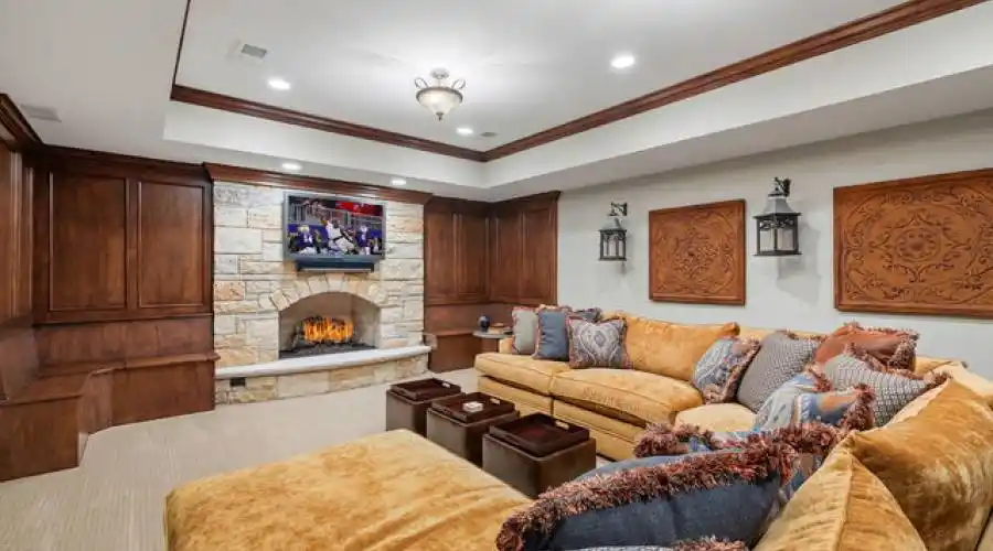 235 Claremont Ave, Naperville, Illinois 60540, United States, 5 Bedrooms Bedrooms, 15 Rooms Rooms,5 BathroomsBathrooms,Residential,For Sale,Claremont,866948