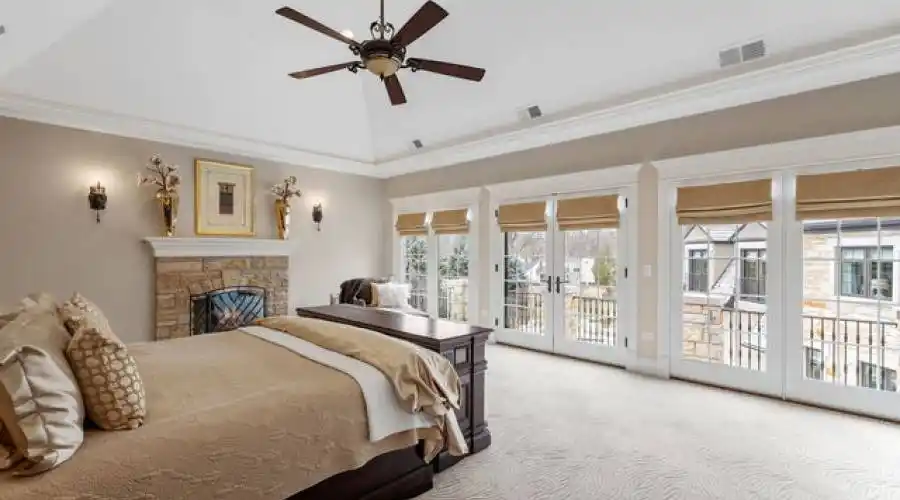 235 Claremont Ave, Naperville, Illinois 60540, United States, 5 Bedrooms Bedrooms, 15 Rooms Rooms,5 BathroomsBathrooms,Residential,For Sale,Claremont,866948