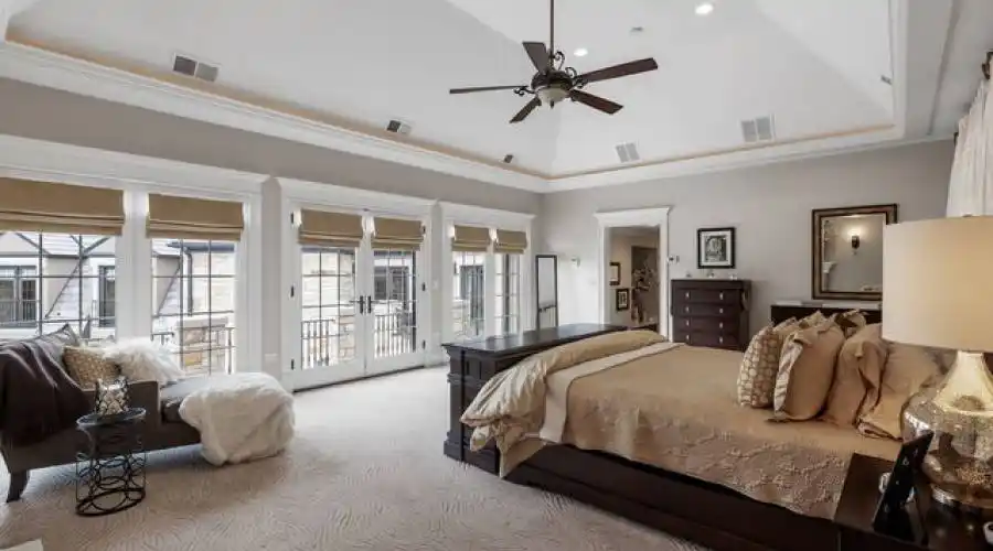 235 Claremont Ave, Naperville, Illinois 60540, United States, 5 Bedrooms Bedrooms, 15 Rooms Rooms,5 BathroomsBathrooms,Residential,For Sale,Claremont,866948