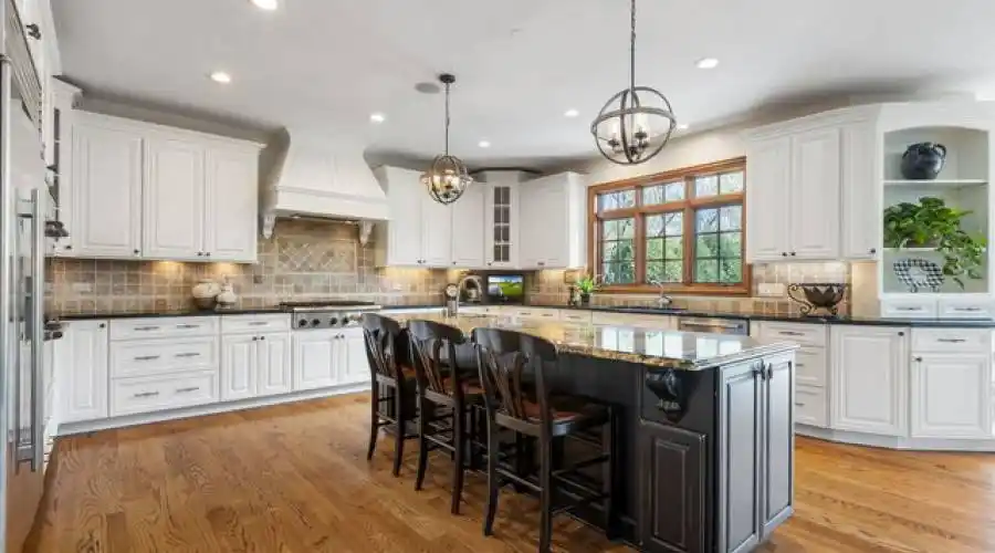 2102 Stonebridge Ct, Wheaton, Illinois 60189, United States, 5 Bedrooms Bedrooms, ,5 BathroomsBathrooms,Residential,For Sale,Stonebridge,866949