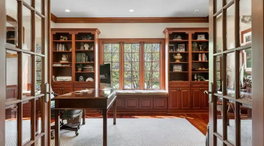2102 Stonebridge Ct, Wheaton, Illinois 60189, United States, 5 Bedrooms Bedrooms, ,5 BathroomsBathrooms,Residential,For Sale,Stonebridge,866949